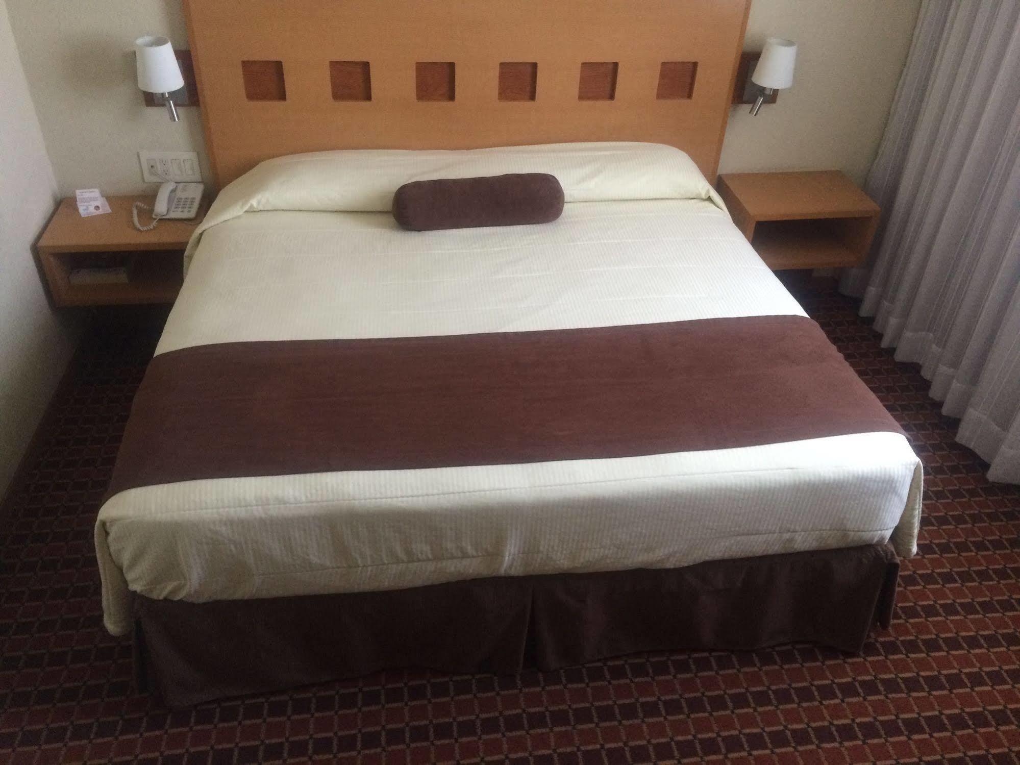 Hotel Mirabel Querétaro Zewnętrze zdjęcie